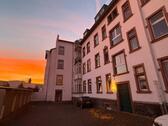 Foto - Kernsanierte 2-Zimmer-Wohnung mit Balkon, EBK & Stellplatz