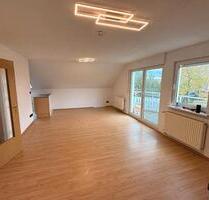 Schöne 3 Zimmer Dachgeschoss Wohnung in Gerlachsheim - Lauda-Königshofen
