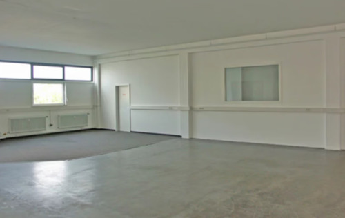 Foto - 145m² Schöne Lagerhalle Gewerbefläche Büro Halle ebenerdig Lager