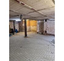 Lagerhalle in 35094 Lahntal - 700,00 EUR Miete, in Lahntal (PLZ: 35094)