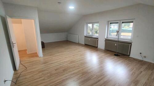 Foto - Westerwald: Dachgeschoss-Apartment mit großem weiten Hauptraum