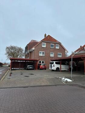 Foto - Dachgeschosswohnung mit Balkon und Carport