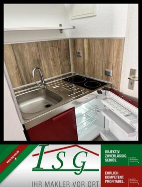 Foto - AB 01.03.2026 - LED Lampen - 8mm-4V-Fugen-LAMINAT - Rote Küche mit CERANFELD!