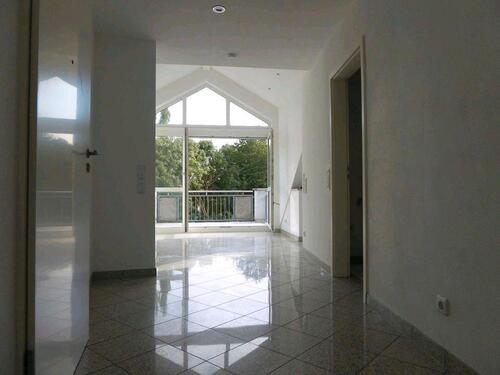 Foto - Exkl. lichtdurchfl. Trapez-3,5, Panoramagaube, Spitzboden-34 m² B