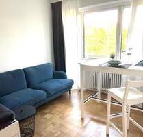 Helle 1-Zimmer Wohnung mit Balkon im 3. OG in München-Neuhausen