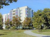 Foto - Wohngemeinschaften aufgepasst! Wir sanieren diese 5-Raum-Wohnung mit 3 Balkon und 2 Bäder.