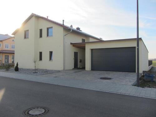 Foto - Freistehendes Einfamilienhaus in gehobener Ausstattung