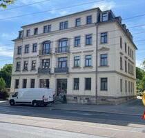 Wohnen mit gemütlichem Balkon und moderner Einbauküche - Stellplatz zur Anmietung verfügbar - Dresden Cotta