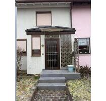 Exklusiv & provisionsfrei: Modernisiertes Reihenmittelhaus - Esslingen am Neckar Pliensauvorstadt