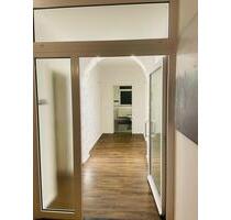 Luxuriöse 4 ZKB Central in Herford zu vermieten