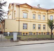 Vermietung – 3 Zimmer neue EBK & eig. Garten möglich - Friedland