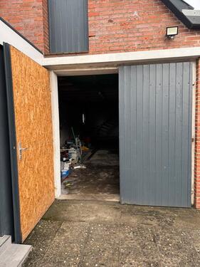 Foto - Garage Lagerhalle mit Carport zu vermieten