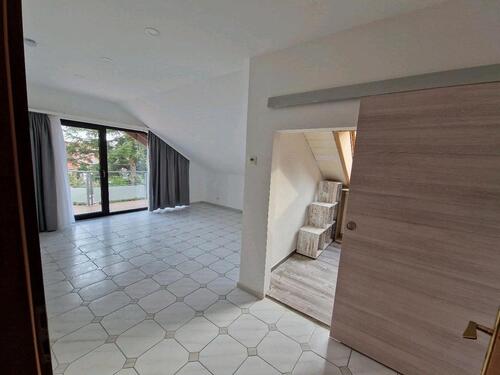 Foto - 2 Zimmer Dachgeschoßwohnung zur Miete in Homburg