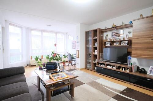 Foto - Schöne, helle 2 Zimmer Wohnung mit Wintergarten + großer Terrasse