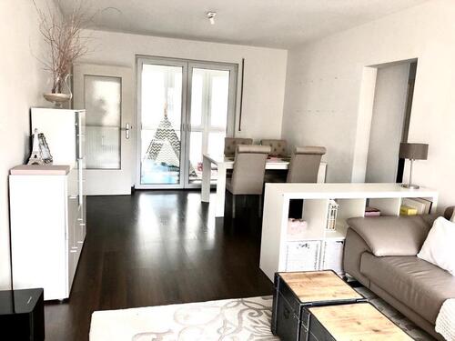 Foto - Exklusive, neuwertige 3,5 Zimmer-Wohnung mit Balkon und EBK