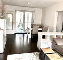 Exklusive, neuwertige 3,5 Zimmer-Wohnung mit Balkon und EBK - Feldkirchen