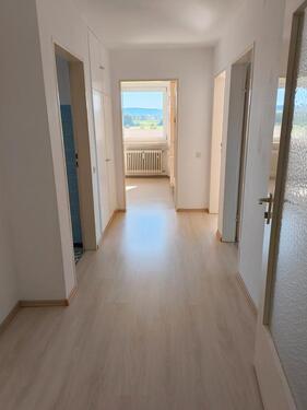 Foto - 3- Zimmer-Wohnung, ca.86 qm, Einbauküche, Badewanne, Dusche