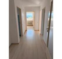 3- Zimmer-Wohnung, ca.86 qm, Einbauküche, Badewanne, Dusche - Nabburg