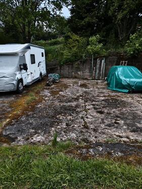 Foto - Außenstellplatz zu vermieten Wohnwagen Camper Anhänger o.ä.