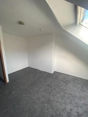 Foto - 2 Zimmer Dachgeschoßwohnung zur Miete in Duisburg