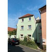 3 Zi DG Whg mit EBK in zentraler City Lage in Gerolzhofen zu verm