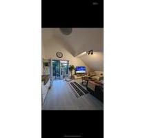 Lichtdurchflutete Dachgeschosswohnung mit sehr großem Süd- Balkon - Marburg Cappel