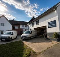 Eigener Betriebshof mit Wohnhaus – direkt an B51 - Nettersheim