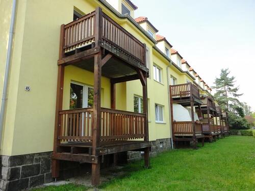 Foto - Schick sanierte 2-Zimmer-Wohnung mit Balkon und Badewanne.