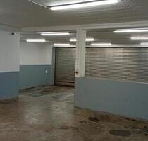 Funktionale Halle mit Rolltor und vielseitigen Nutzungsmöglichkei - Leverkusen Bergisch Neukirchen