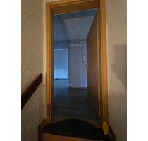 3Raum Wohnung 780 Euro kalt. - 780,00&nbsp;EUR Kaltmiete, ca.&nbsp; 90,00&nbsp;m&sup2; in Groitzsch (PLZ: 04539)