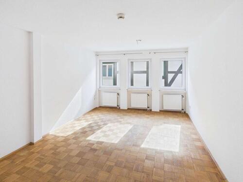 Foto - Kompakte 1-Zimmer-Wohnung in zentraler Lage mit Einbauküche in Bad Hersfeld