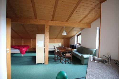 Foto - Dachgeschosswohnung zwei Zimmer bis 28.02.2016 an Studentin