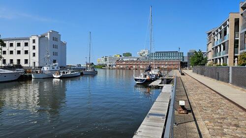 Foto - *** Sanierte 3 Zimmer-Wohnung mit Balkon und EBK am Yachthafen ***
