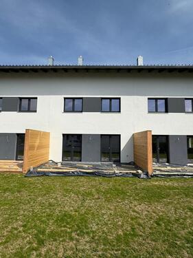 Foto - Reihenhaus in Wallersdorf