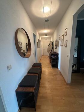 Foto - 2-Zi.-Wohnung 67 m² Balkon, komplett saniert, neue EBK -Uedesheim