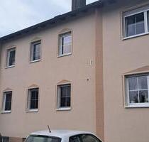 4 12 Zimmer Wohnung - 900,00 EUR Kaltmiete, in Höchstadt an der Aisch (PLZ: 91315)