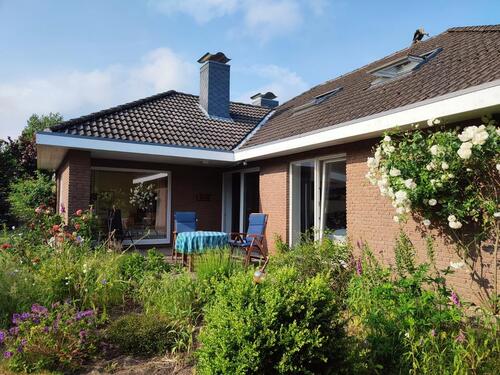 Foto - Ebenerdiges Wohnen mit Gestaltungsmöglichkeiten in bester Lage