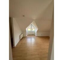 Helle und ruhige Zweiraumwohnung, ideal als erstes ,eigenes Zuhause - Aschersleben