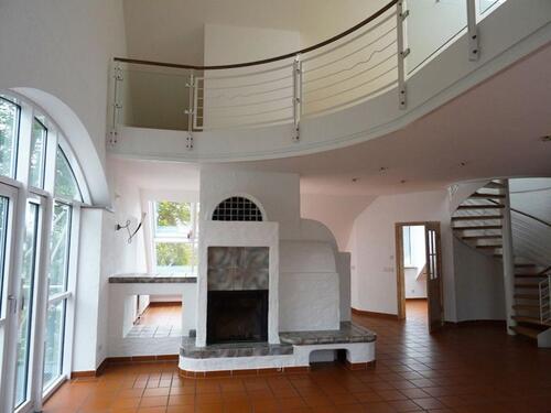 Foto - Helle Maisonette DG Whg. Haus im Haus. Zentrumnah.4,80 €gm.