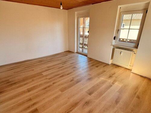 Foto - Ideal für Großfam. - 5 Zi im Grünen - Vorort Gunzenhausen