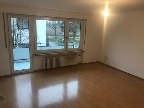 Foto - Helle 2-Zi-Wg mit EBK und Balkon in Stgt-Stammheim