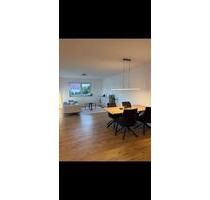 4-Zimmer-Balkon-Wohnung mit zwei Tiefgaragenstellplätzen - Balingen