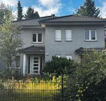 Kleinmachnow: Doppelhaus- Zwangsversteigerung am AG Potsdam