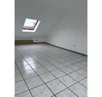 Dachgeschoss-Singlewohnung - 315,00&nbsp;EUR Kaltmiete, ca.&nbsp; 45,00&nbsp;m&sup2; in Hattingen (PLZ: 45525)