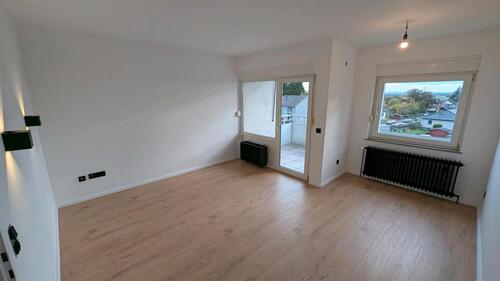 Foto - Lichtdurchflutete 3-Zimmer-Wohnung, Kernsaniert - Balkon & Garage