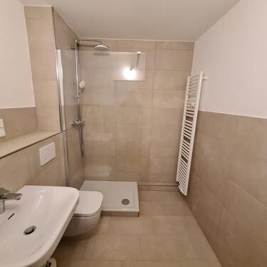 Foto - Schöne 2-Zimmer-Hochparterre-Wohnung mit Wohnessdiele nach Sanier