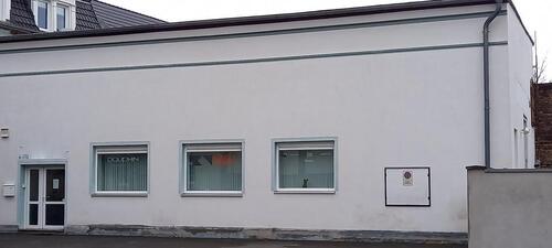 Foto - Lager auf zwei Etagen mit Büro- u. Santärräume