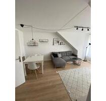 2-Zimmer Dachgeschosswohnung mit Balkon in Martinsried (Planegg)