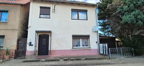 Foto - Verkauf Einfamilienhaus - 40.000,00&nbsp;EUR Kaufpreis, ca.&nbsp; 90,00&nbsp;m&sup2;