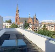 5-Raum-Wohnung mit großer Dachterrasse und einzigartigem Blick auf die Paulskirche - Schwerin